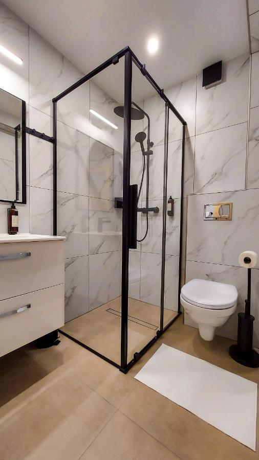 Villa Baranowka - Apartament #8 By Shortstaypoland Ratulow ภายนอก รูปภาพ